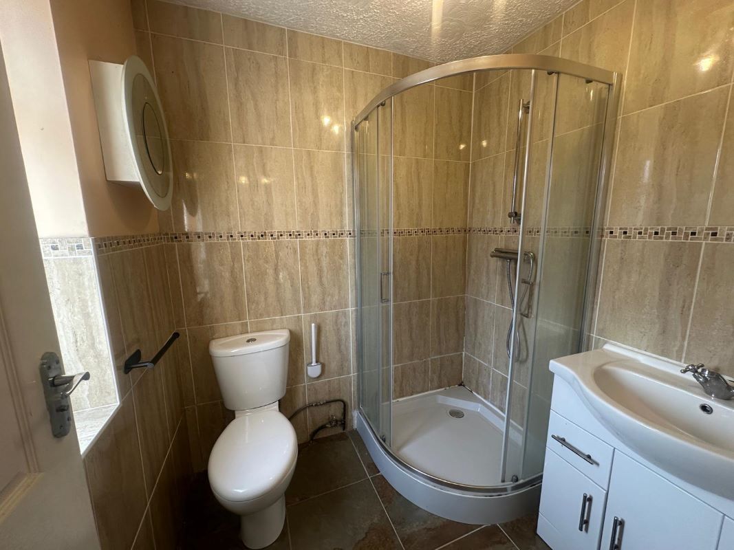 3 bedroom semi detached house in Brierley Hill
