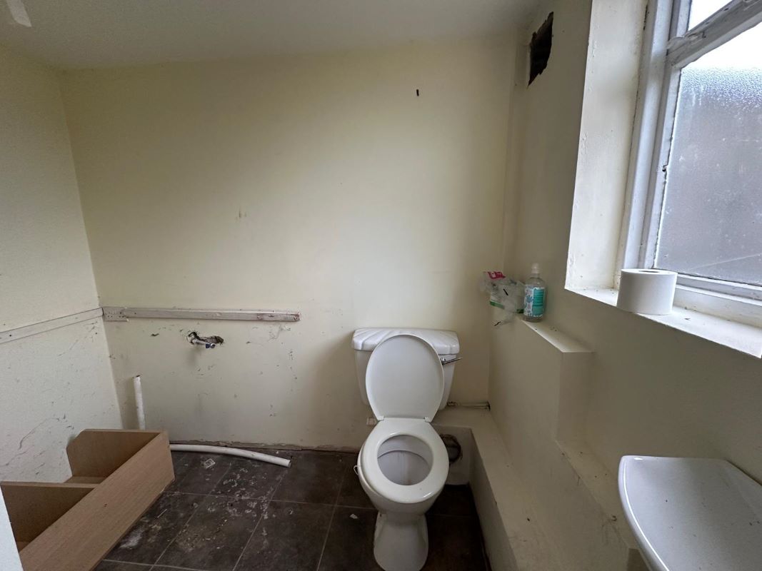 3 bedroom semi detached house in Dudley