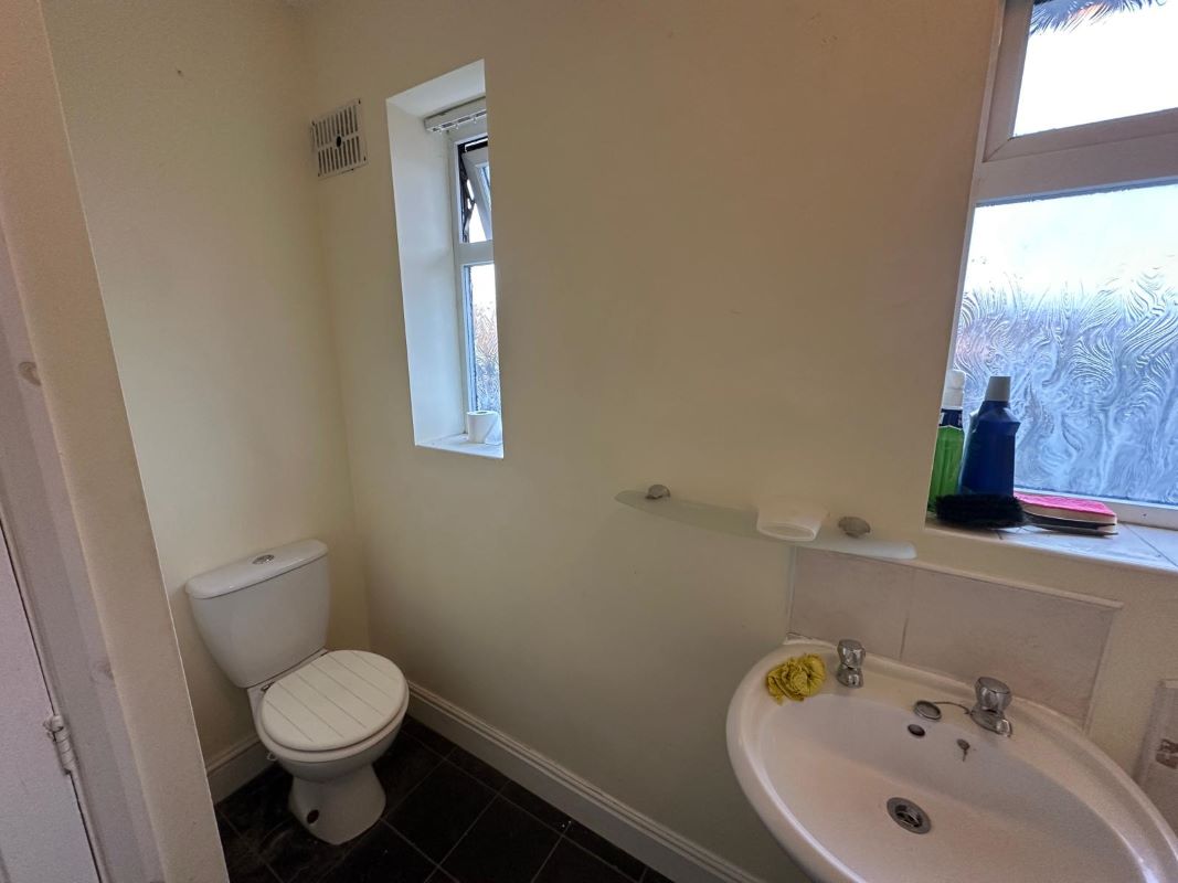 3 bedroom semi detached house in Dudley