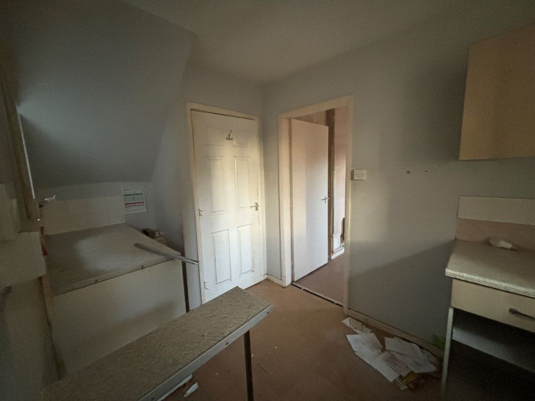 3 room semi detached house in Dudley