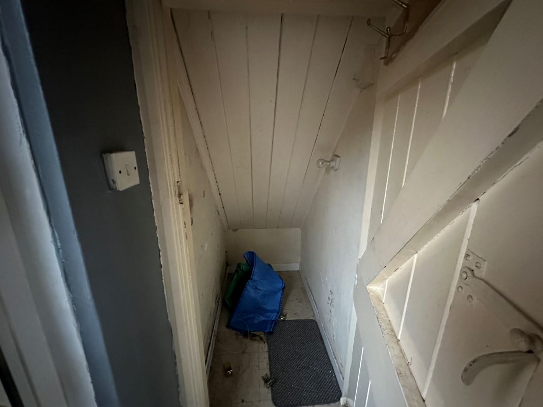 3 bedroom semi detached house in Dudley