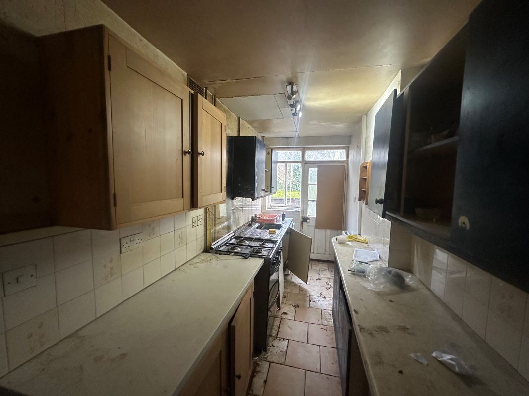 3 bedroom mid terraced house in Coventry 