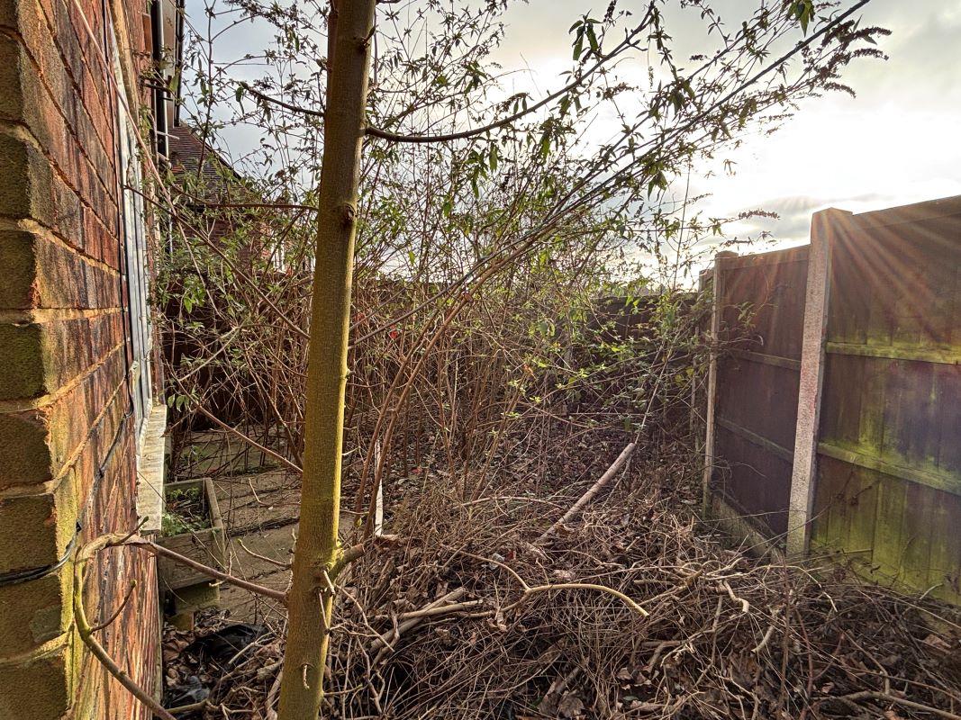 3 bedroom semi detached house in Ilkeston, Derbys.