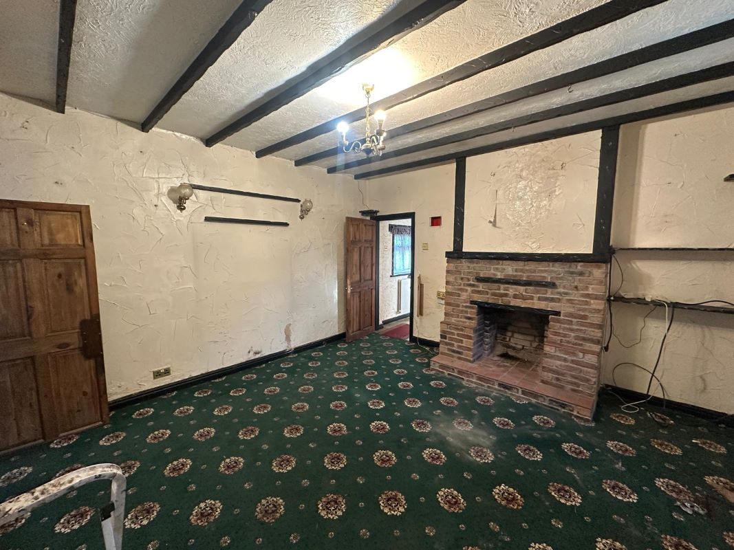 3 bedroom detached house in Brierley Hill