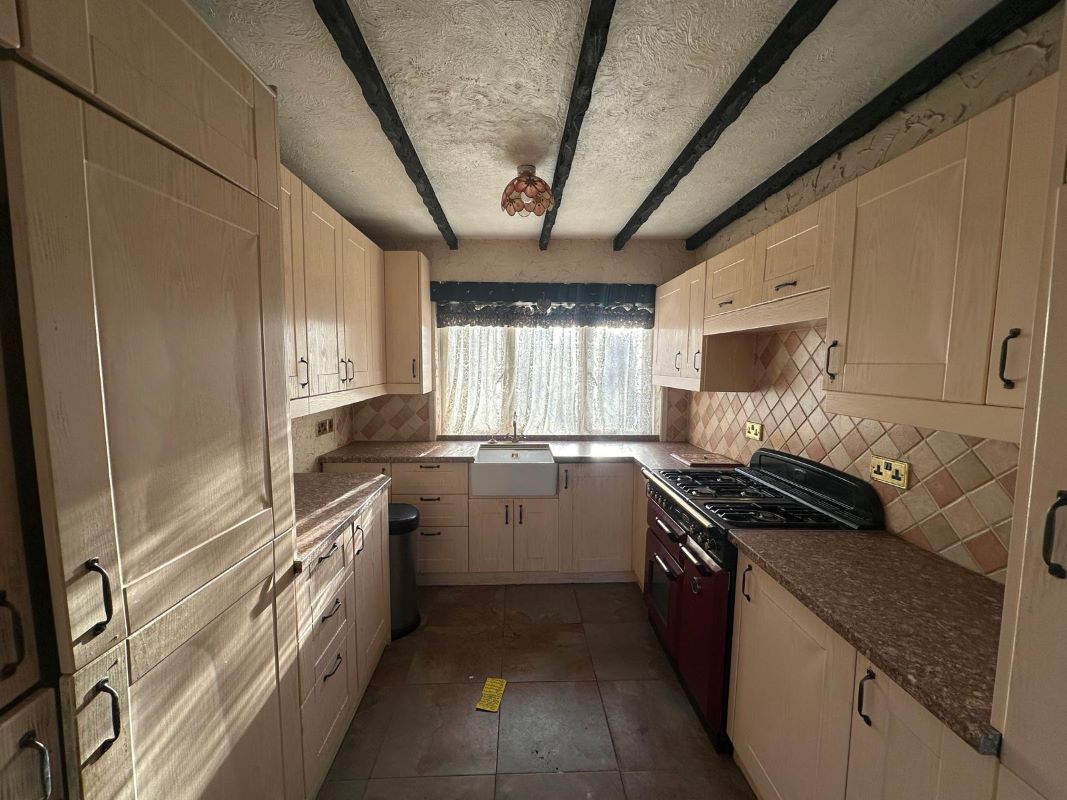 3 bedroom detached house in Brierley Hill