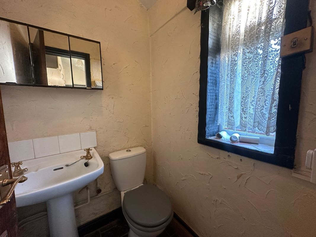 3 bedroom detached house in Brierley Hill