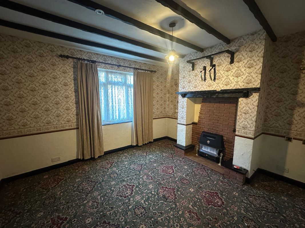3 bedroom detached house in Brierley Hill