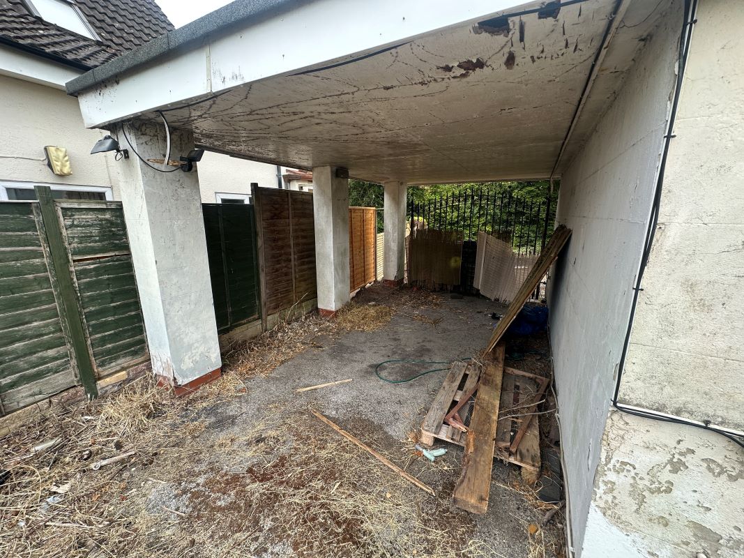 3 bedroom semi detached house in Solihull 