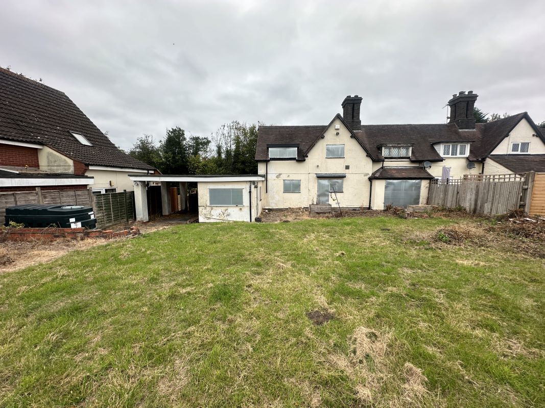 3 bedroom semi detached house in Solihull 