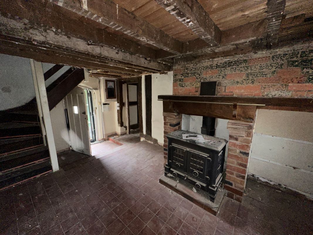 3 bedroom semi detached house in Solihull 