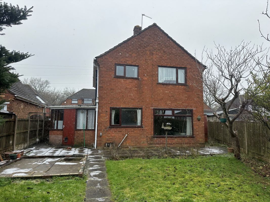 3 bedroom detached house in Rednal