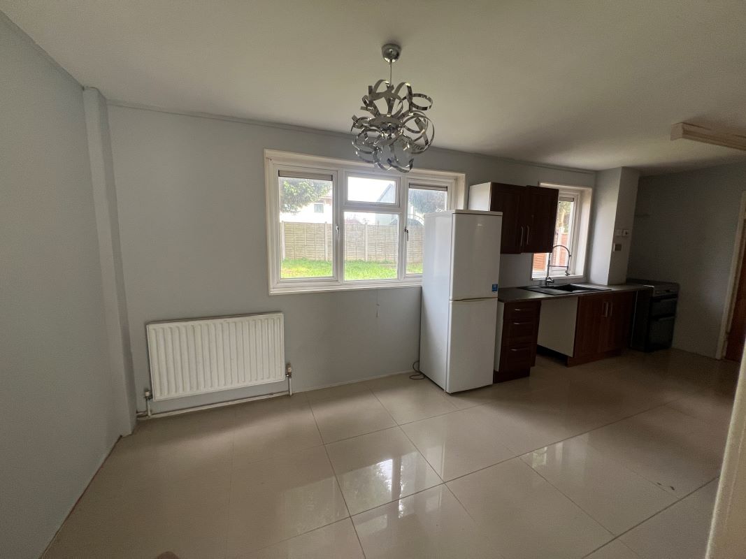 3 bedroom semi detached house in Wolverhampton