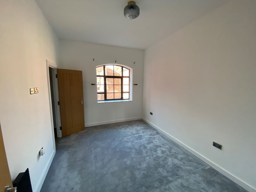 3 bedroom three storey town house in Jewellery Quarter, Birmingham