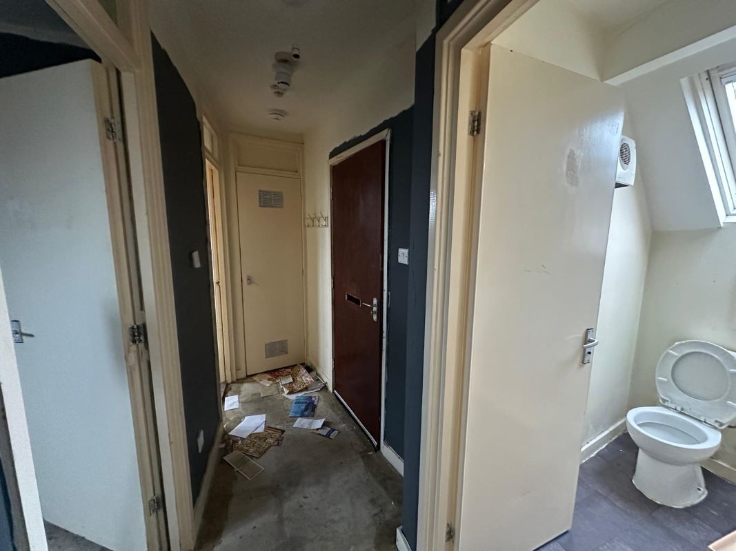 1 bedroom second floor flat in Tipton 