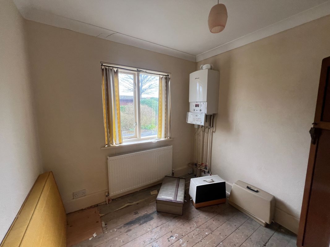3 bedroom semi detached property in Walsall