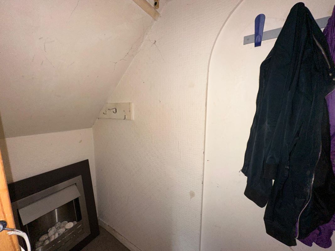 2 bedroom mid terraced house in Chesterfield