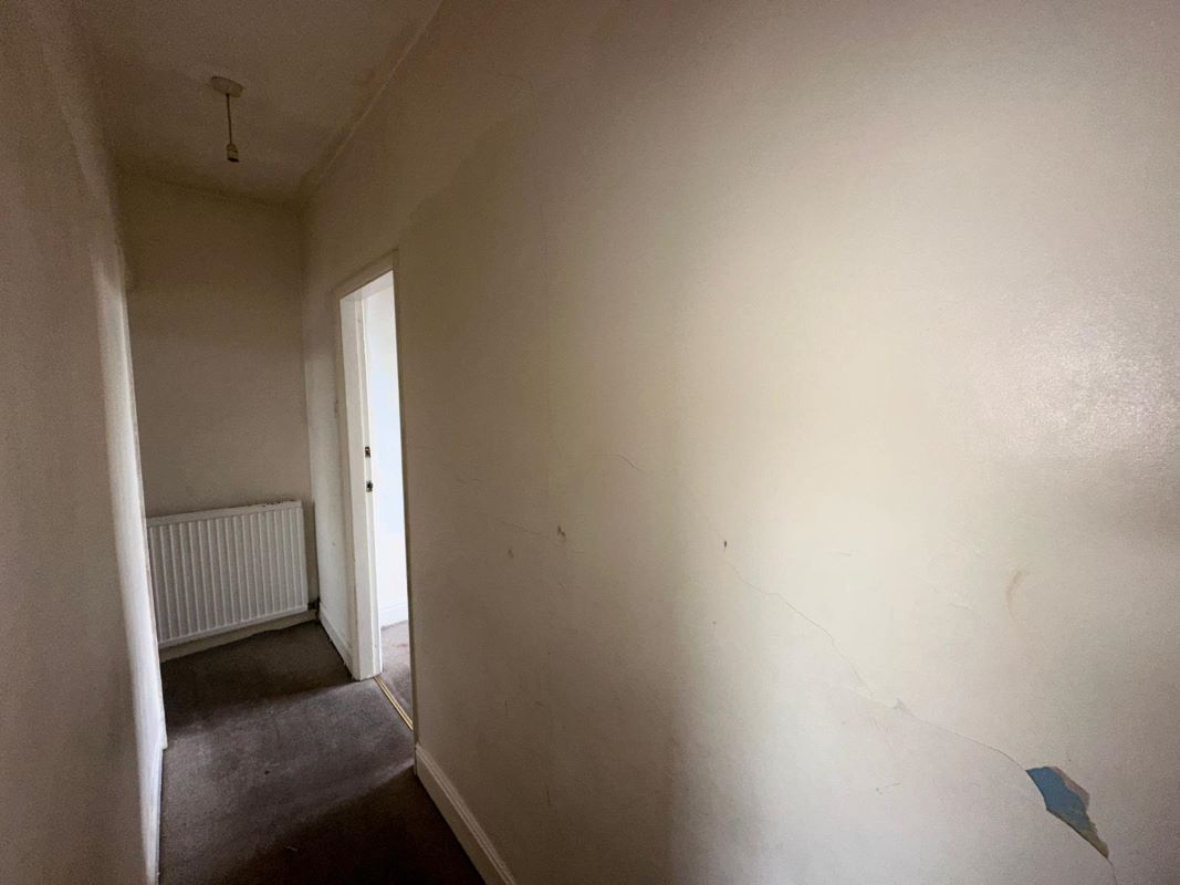 2 bedroom mid terraced house in Chesterfield