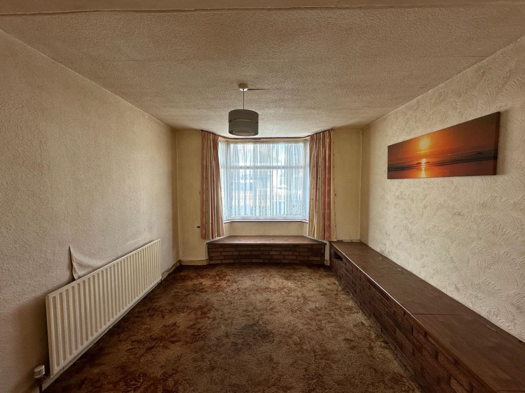 3 bedroom mid terraced house in Coventry 