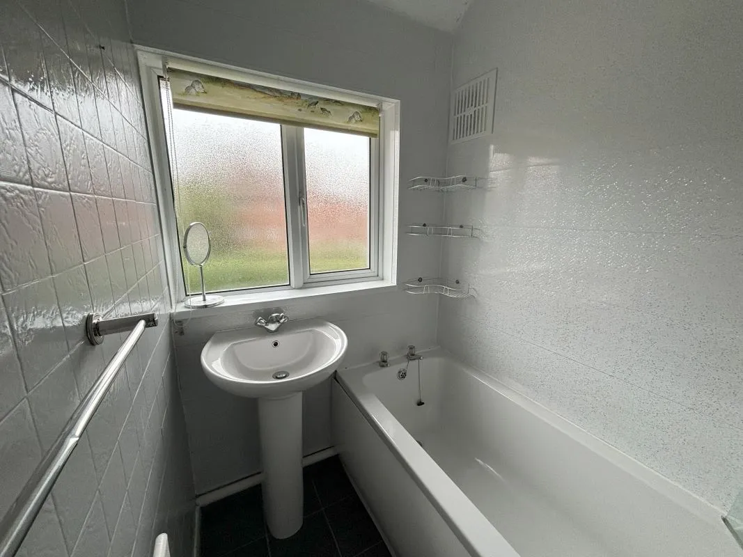 3 bedroom semi detached house in Birmingham 