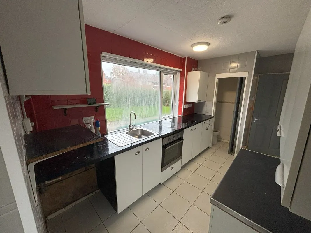 3 bedroom semi detached house in Birmingham 