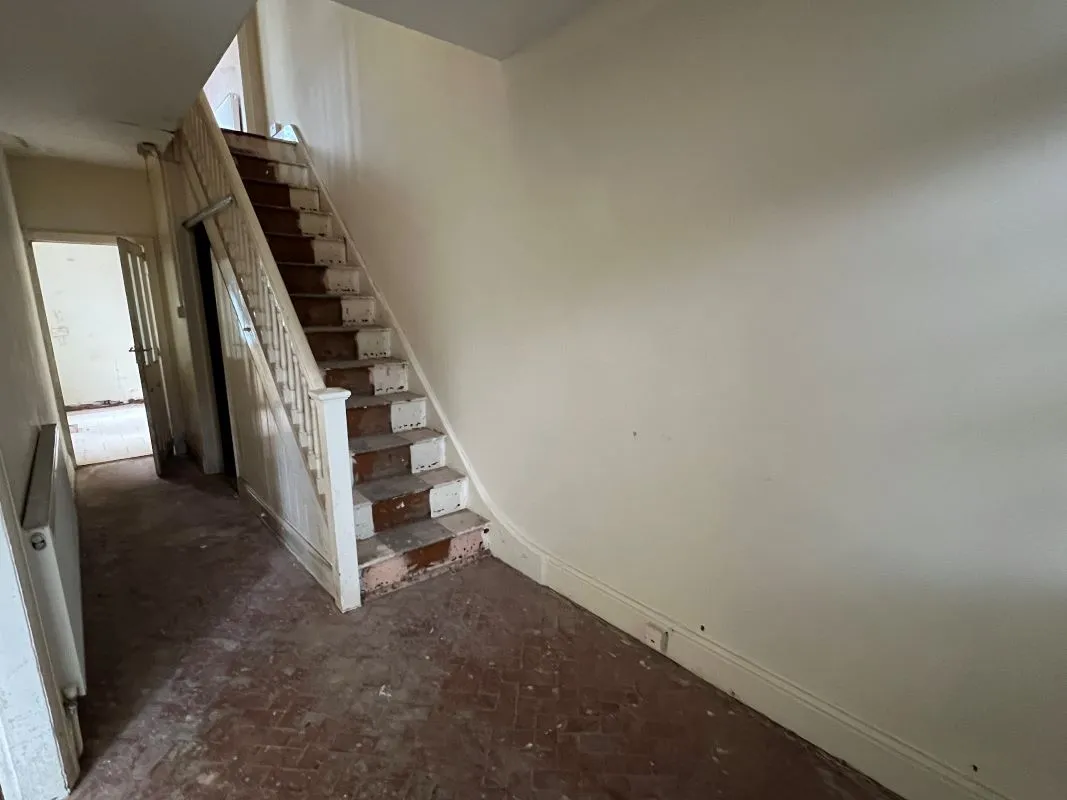3 bedroom semi detached house in Tipton