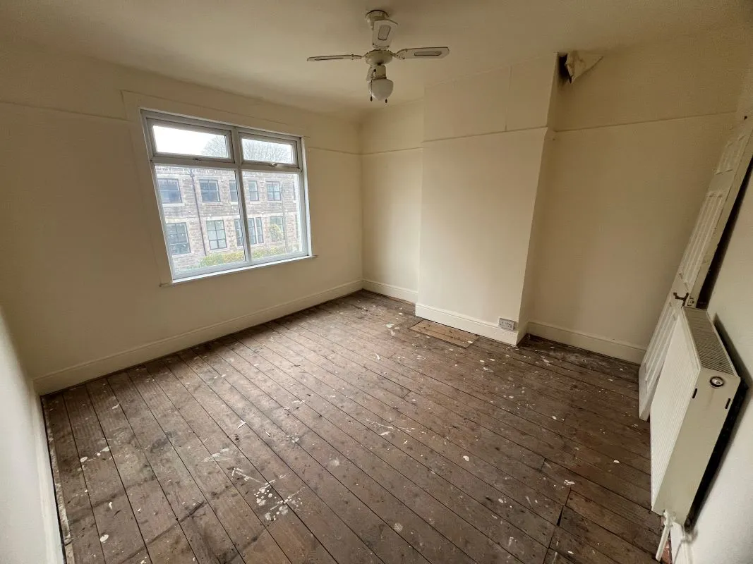 3 bedroom semi detached house in Tipton