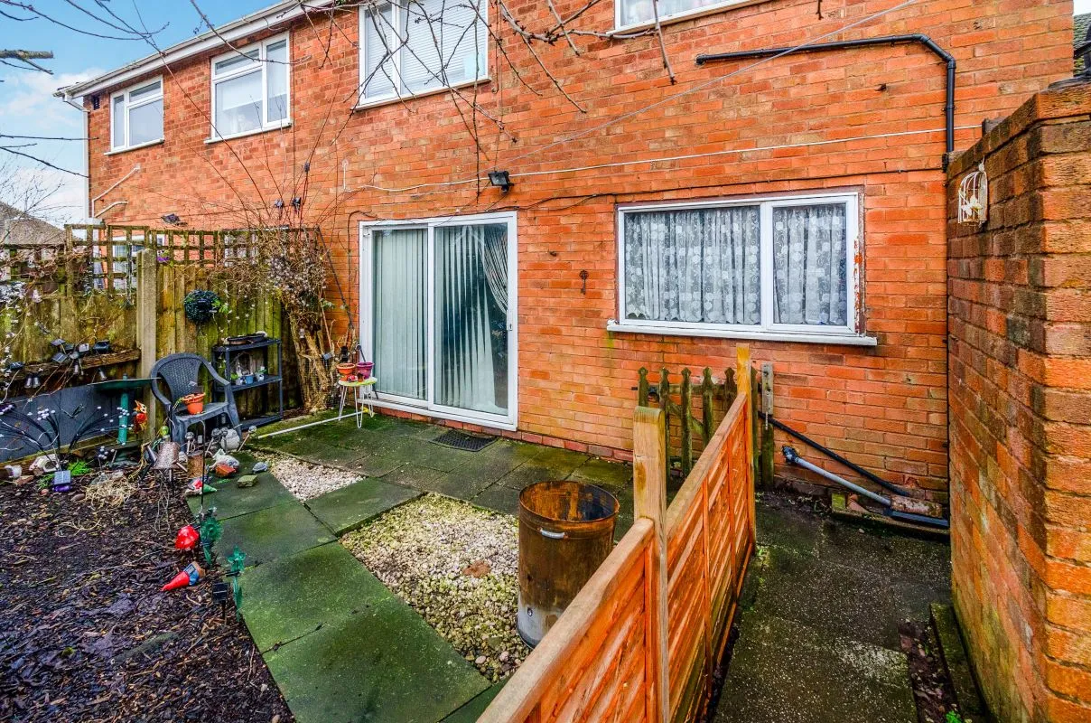 2 bedroom maisonette in Walsall
