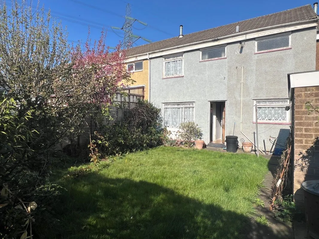 3 bedroom double fronted mid terraced house in Birmingham 