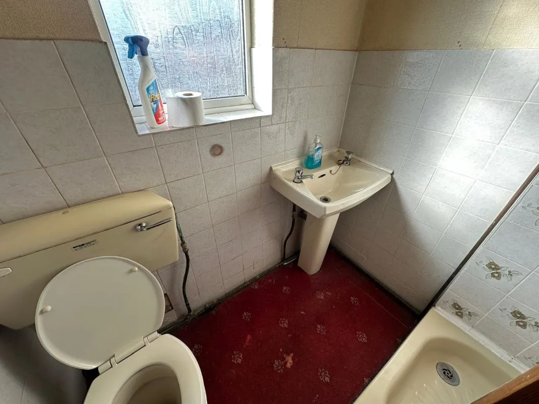 3 bedroom mid terraced house in Coventry 