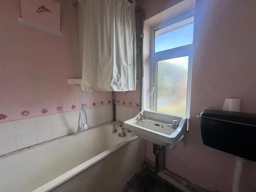 3 bedroom semi detached house in Bedfordshire
