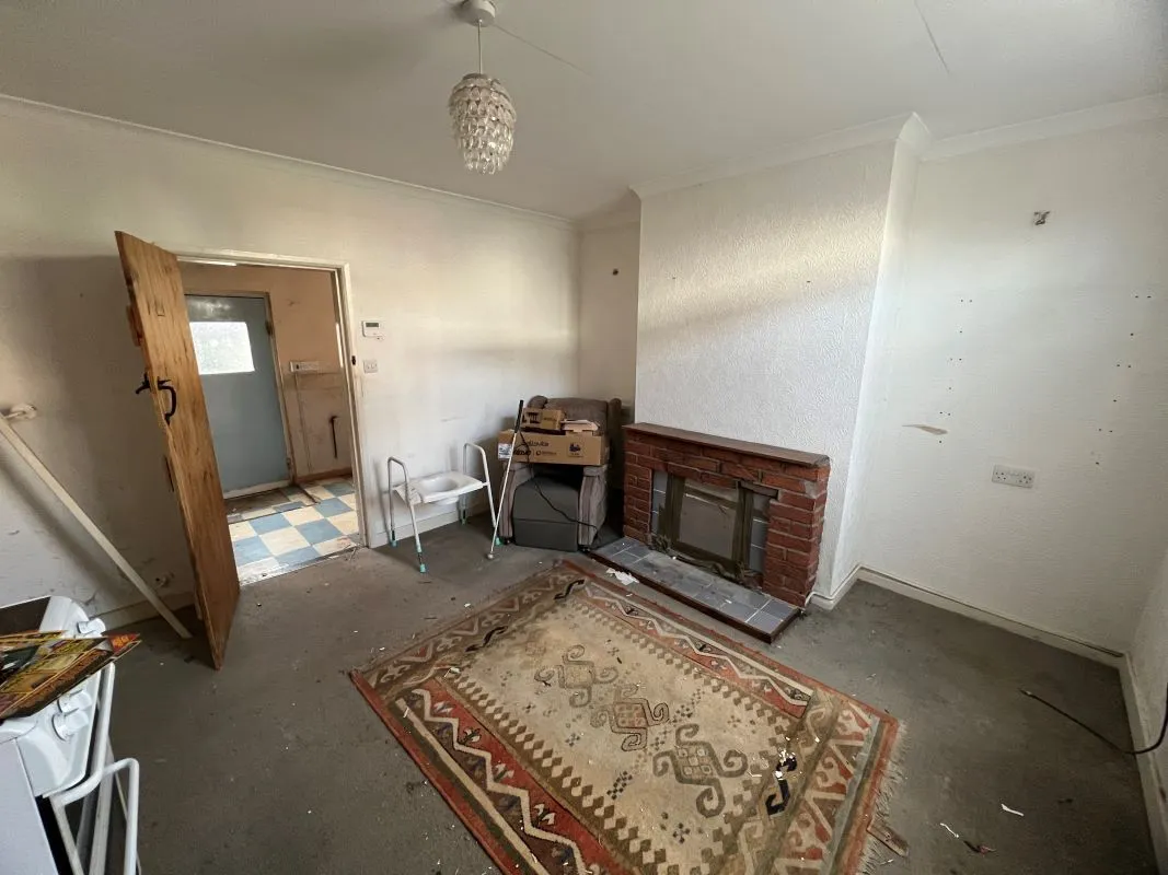 2 bedroom mid terraced house in Bromsgrove