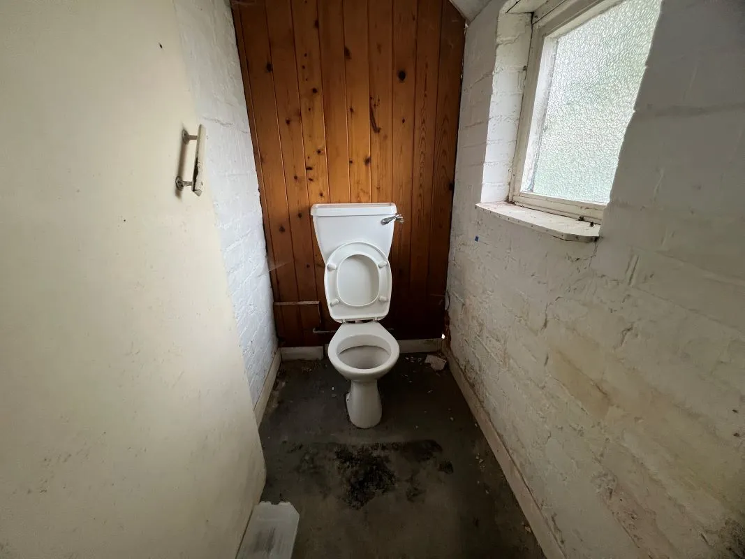 2 bedroom mid terraced house in Bromsgrove