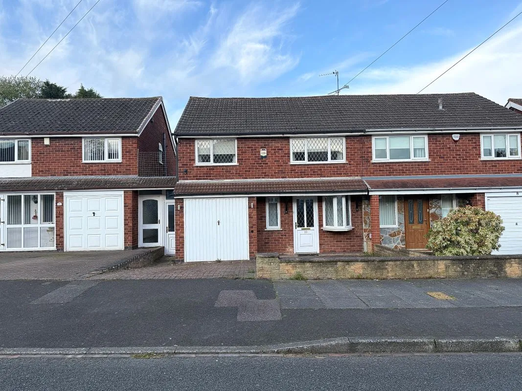 3 bedroom semi detached house in Great Barr