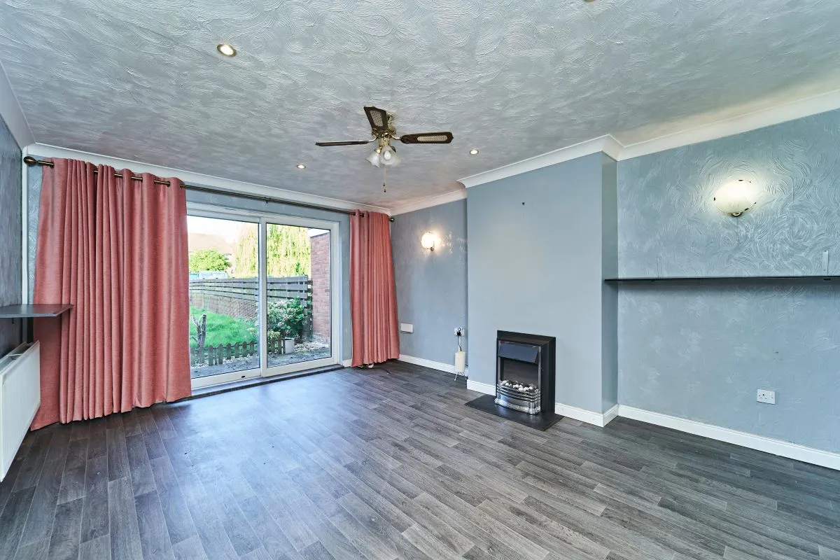 3 bedroom semi detached house in Great Barr
