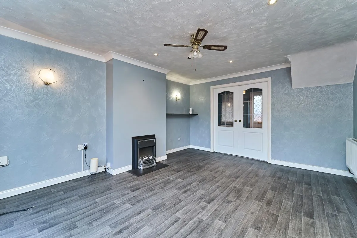 3 bedroom semi detached house in Great Barr