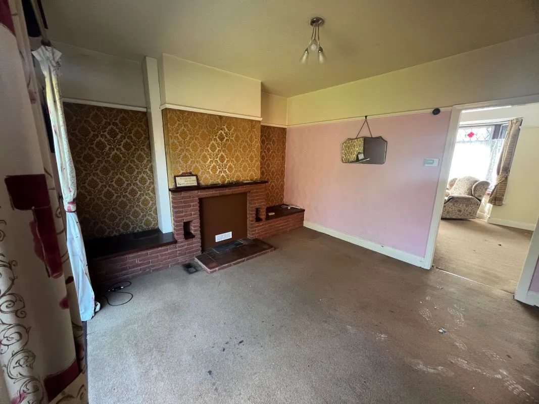 3 bedroom semi detached property in Wolverhampton 