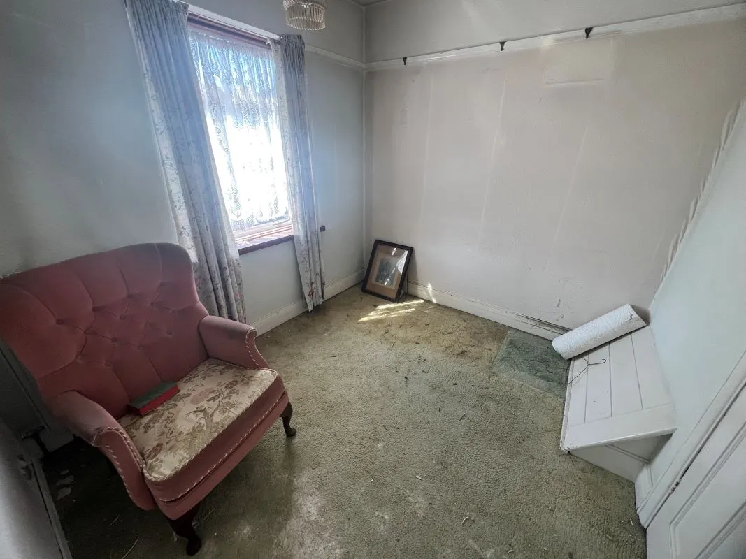 3 bedroom semi detached property in Wolverhampton 