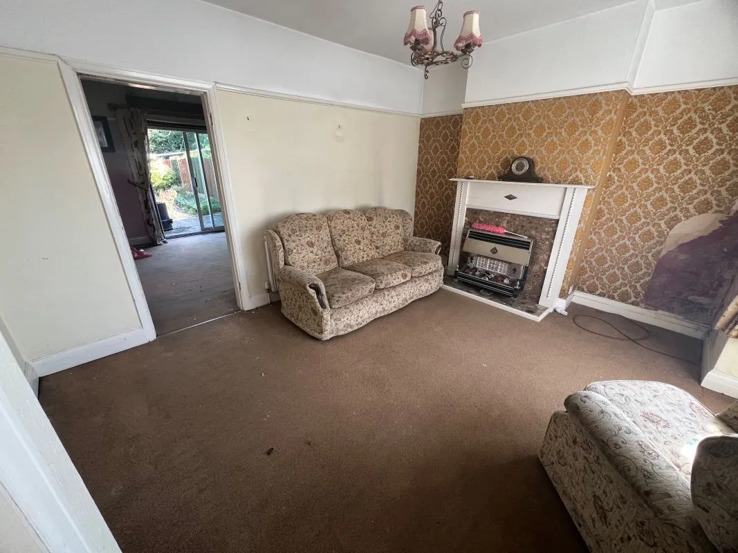 3 bedroom semi detached property in Wolverhampton 