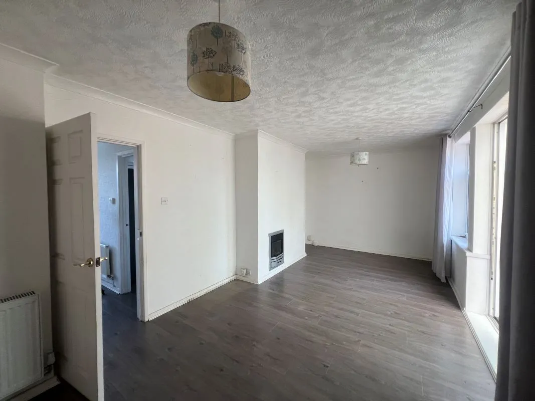 3 bedroom semi detached house in Walsall