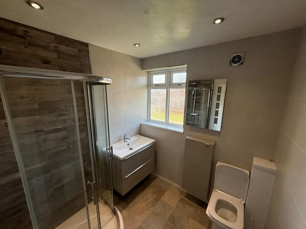 3 bedroom semi detached house in Walsall