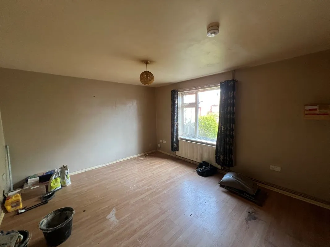 3 bedroom mid terraced house in Dawley, Telford