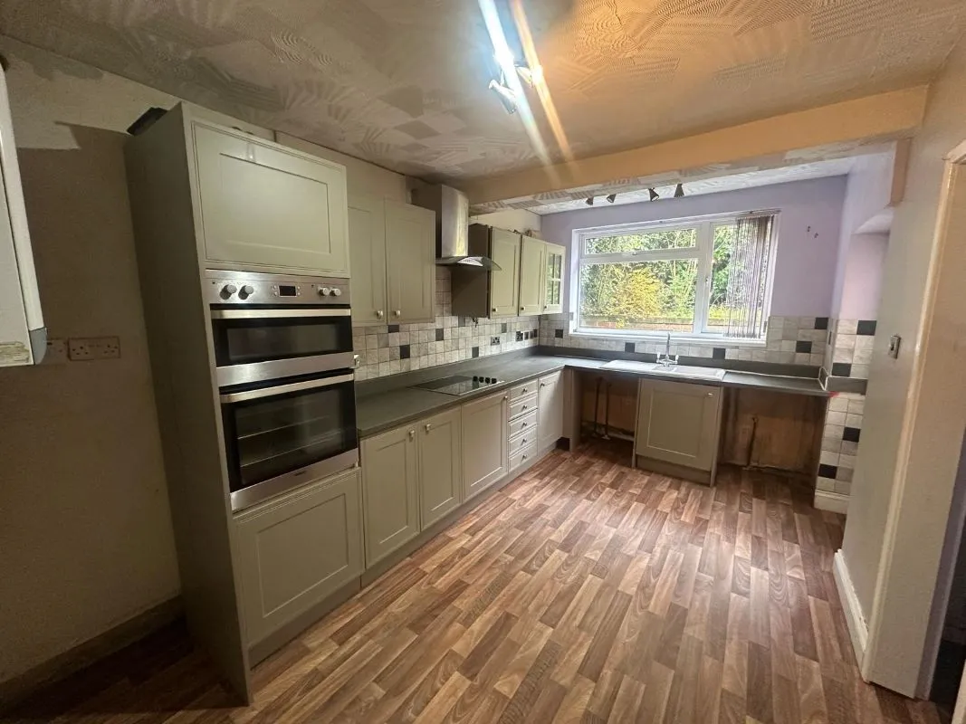 3 bedroom semi detached house in Brierley Hill