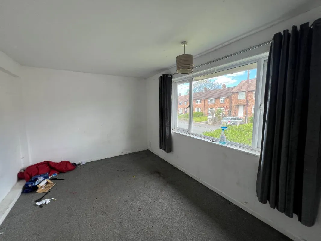 3 bedroom semi detached house in Stoke on Trent