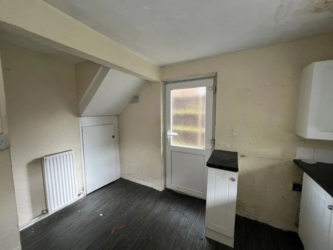 3 bedroom semi detached house in Stoke on Trent