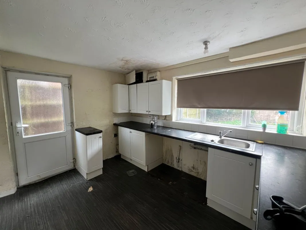 3 bedroom semi detached house in Stoke on Trent