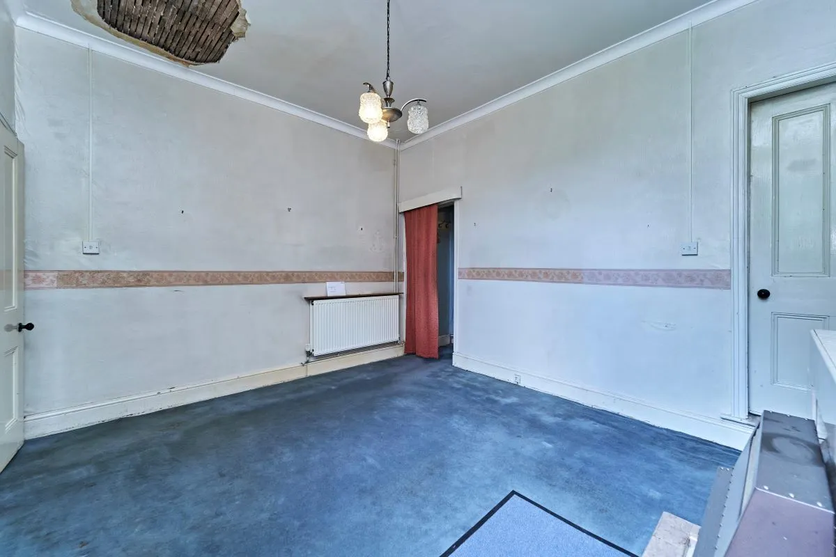 3 bedroom end terraced house in Walsall