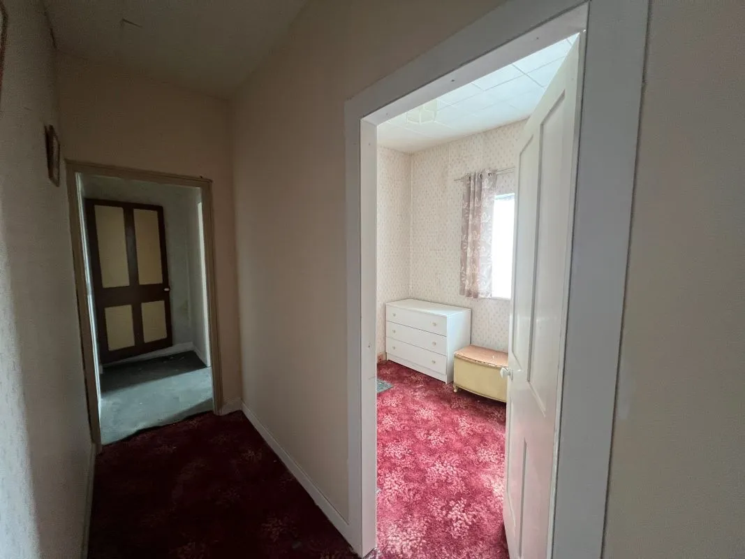 3 bedroom semi detached house in Worcester
