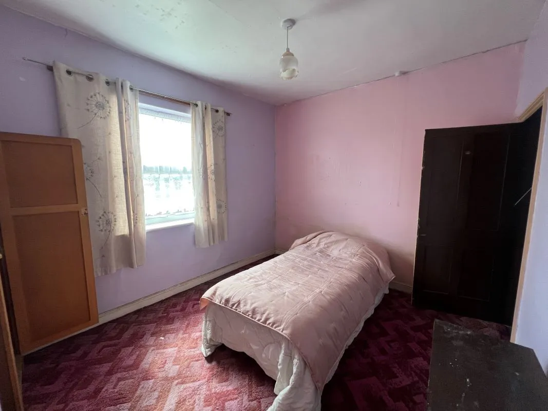 3 bedroom semi detached house in Worcester