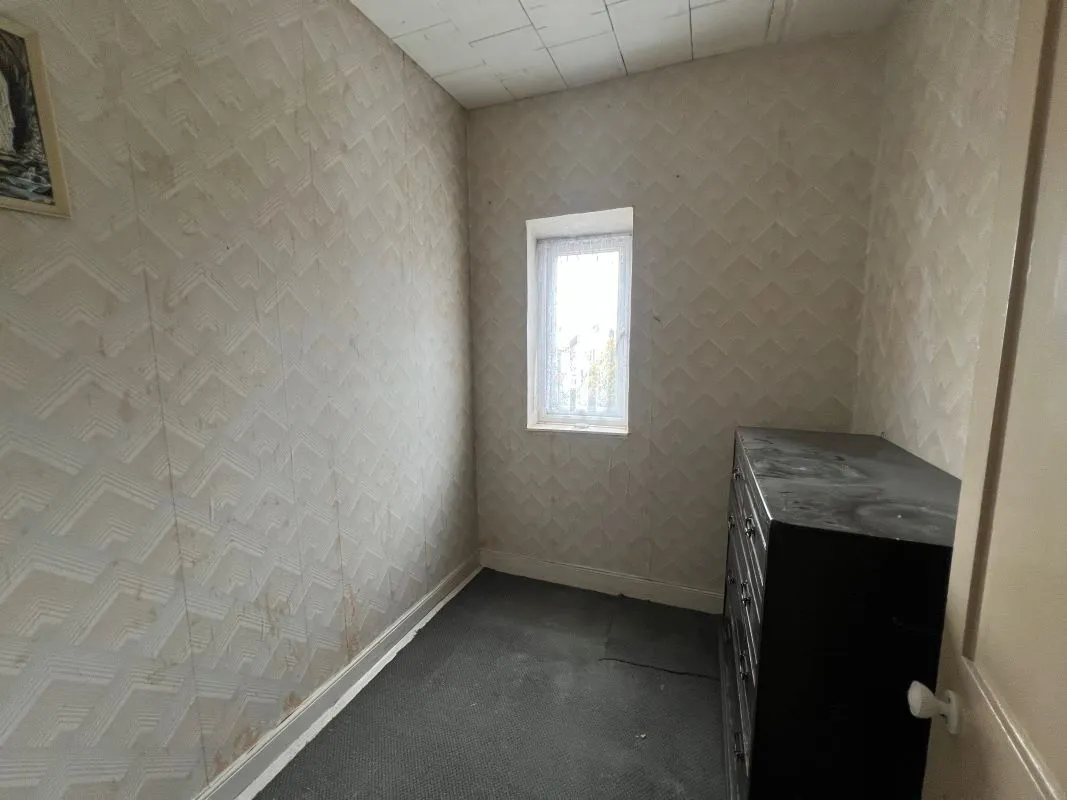 3 bedroom semi detached house in Worcester