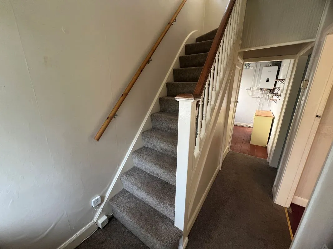 3 bedroom semi detached house in Wolverhampton